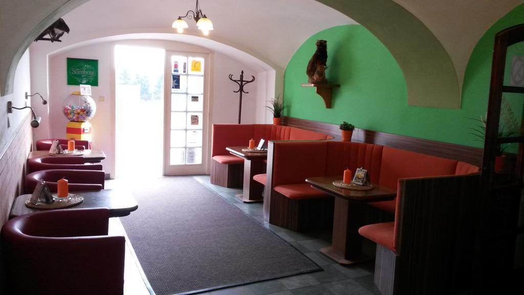 Hotel Club Vranovská Ves Extérieur photo