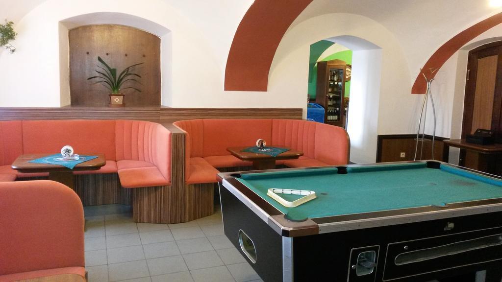 Hotel Club Vranovská Ves Extérieur photo
