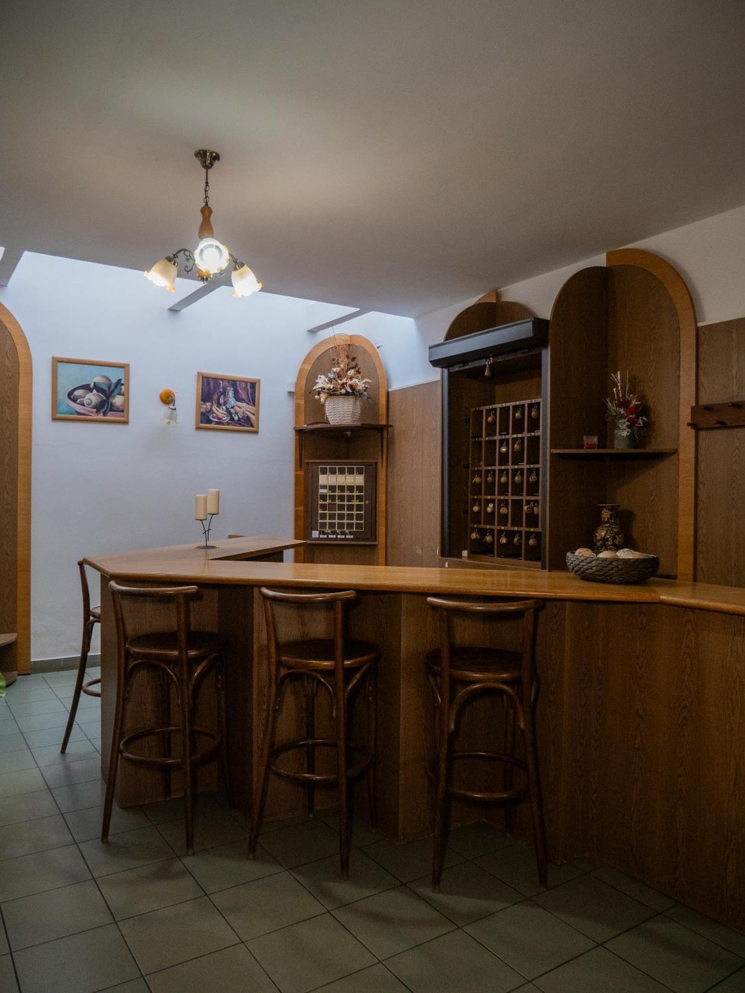 Hotel Club Vranovská Ves Extérieur photo