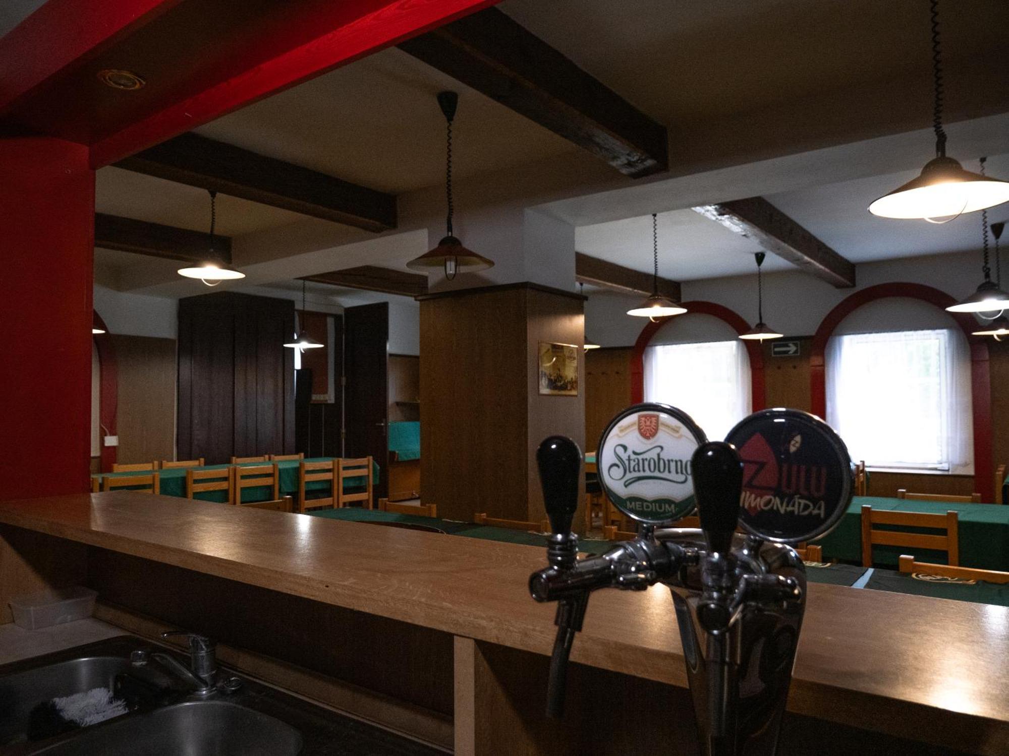 Hotel Club Vranovská Ves Extérieur photo