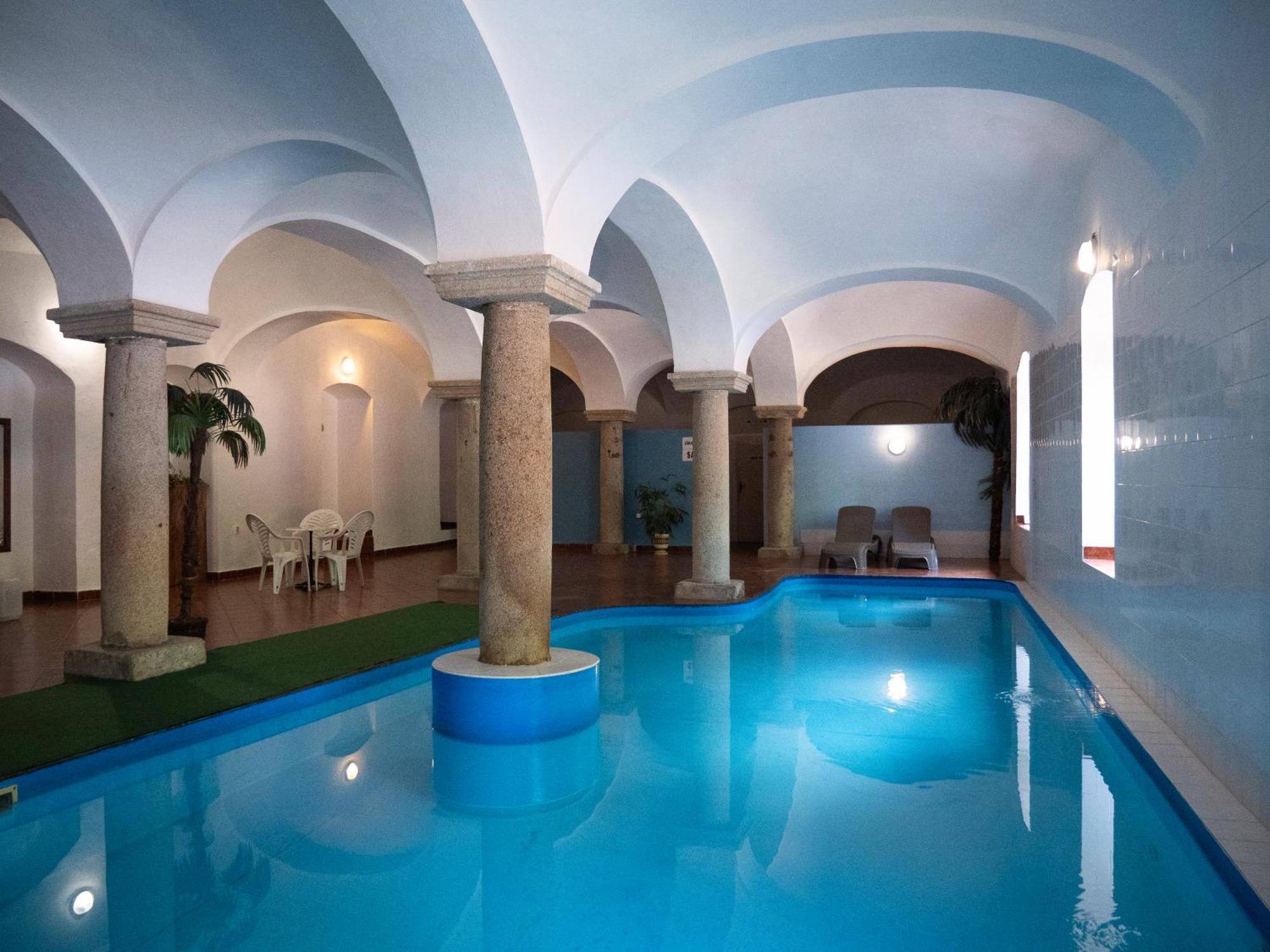 Hotel Club Vranovská Ves Extérieur photo