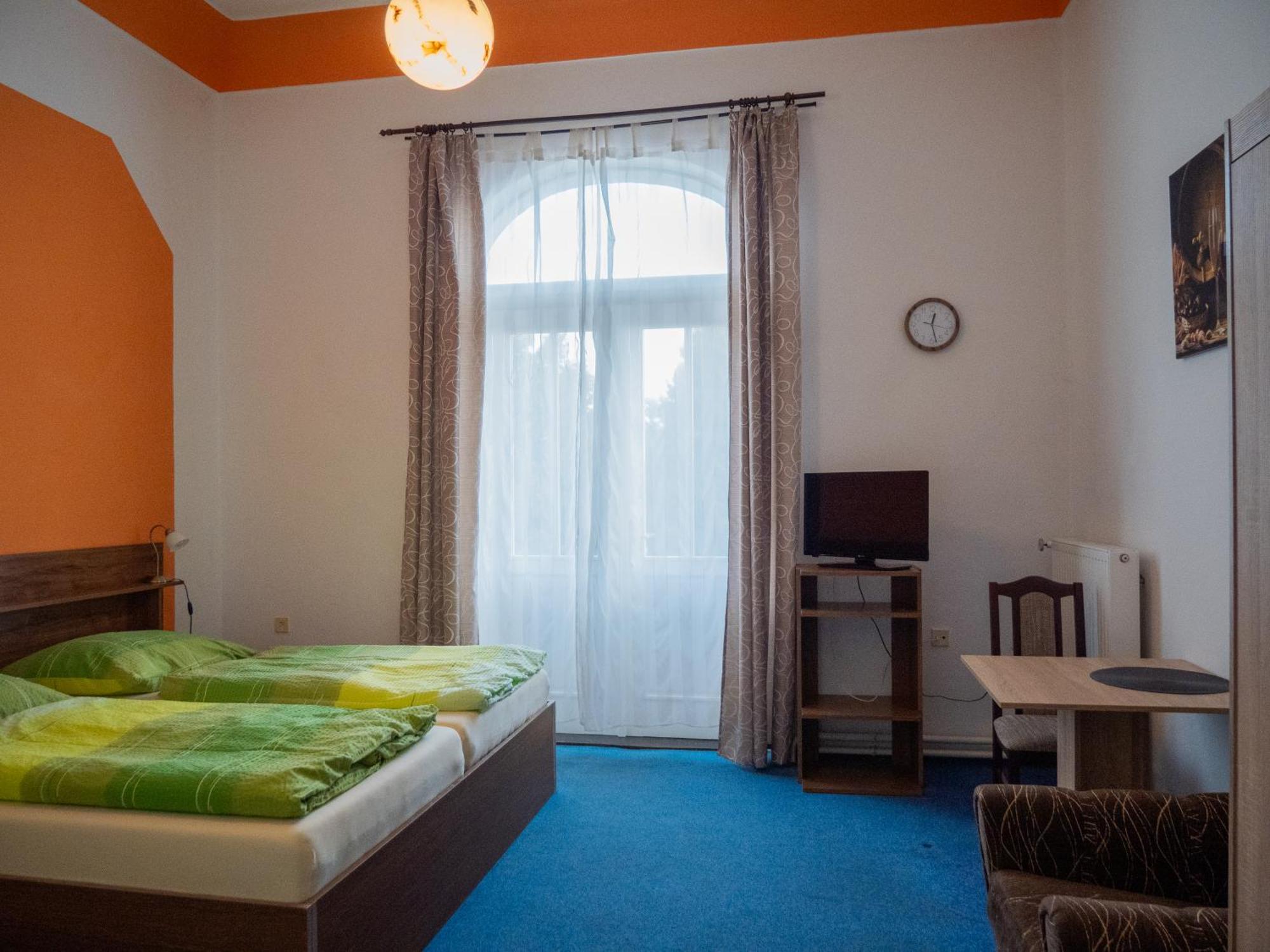 Hotel Club Vranovská Ves Extérieur photo